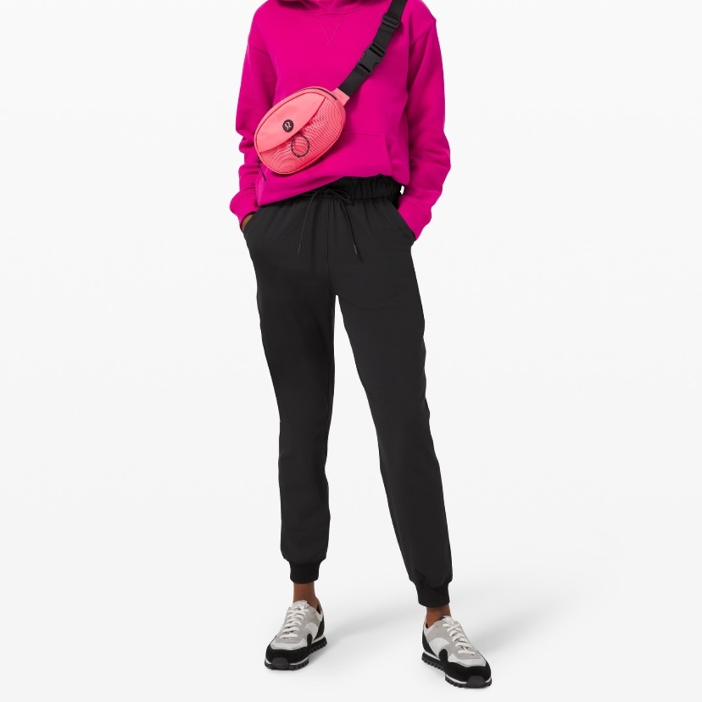 NWOT Stretch High-Rise Jogger